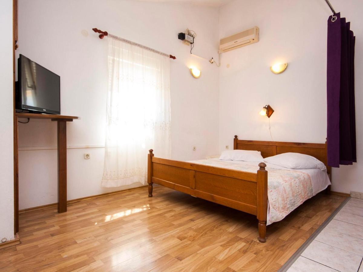 Apartments Skarpa 1601 Rogoznica  Bagian luar foto