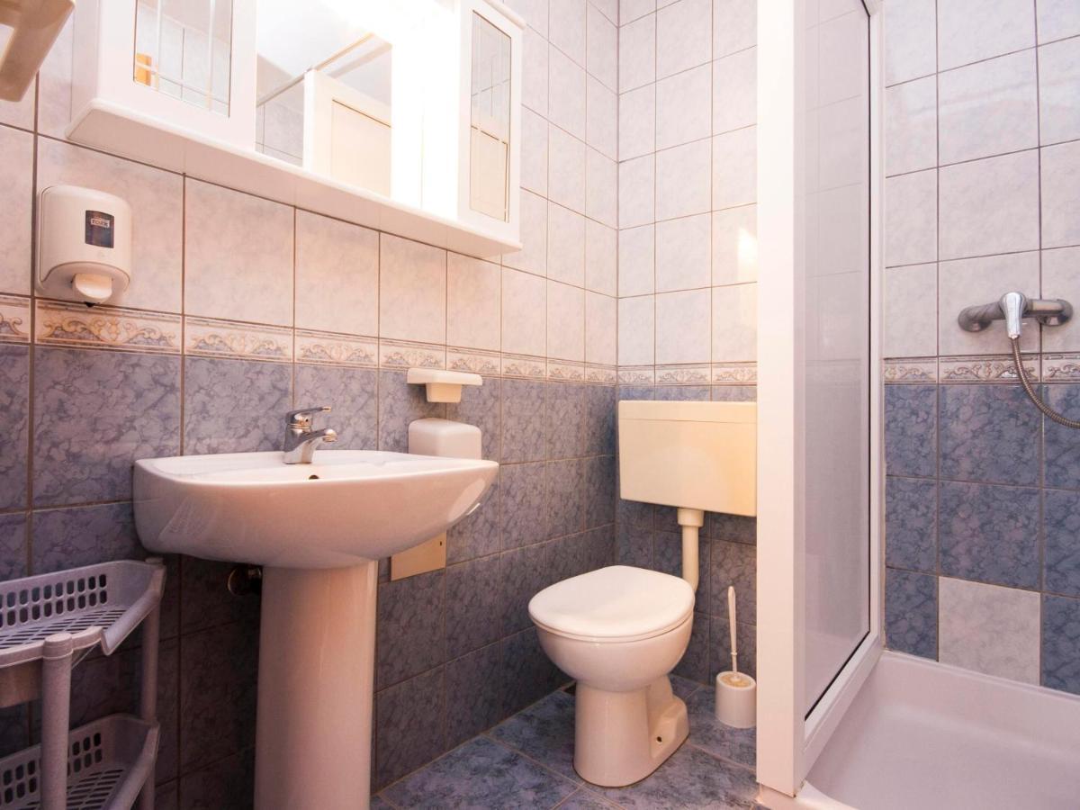 Apartments Skarpa 1601 Rogoznica  Bagian luar foto