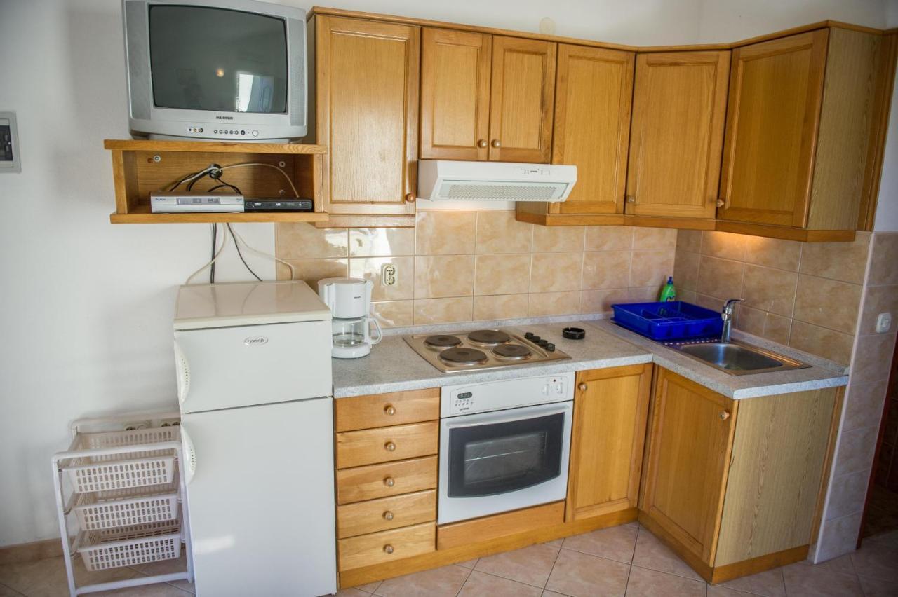 Apartments Skarpa 1601 Rogoznica  Bagian luar foto
