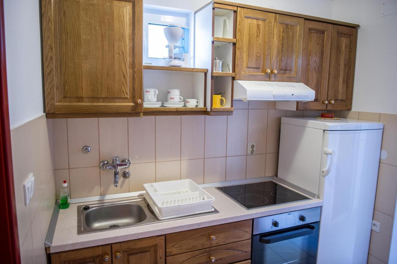 Apartments Skarpa 1601 Rogoznica  Bagian luar foto