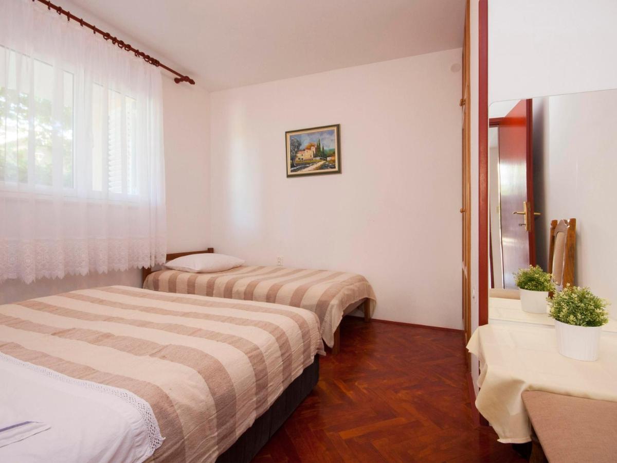 Apartments Skarpa 1601 Rogoznica  Bagian luar foto