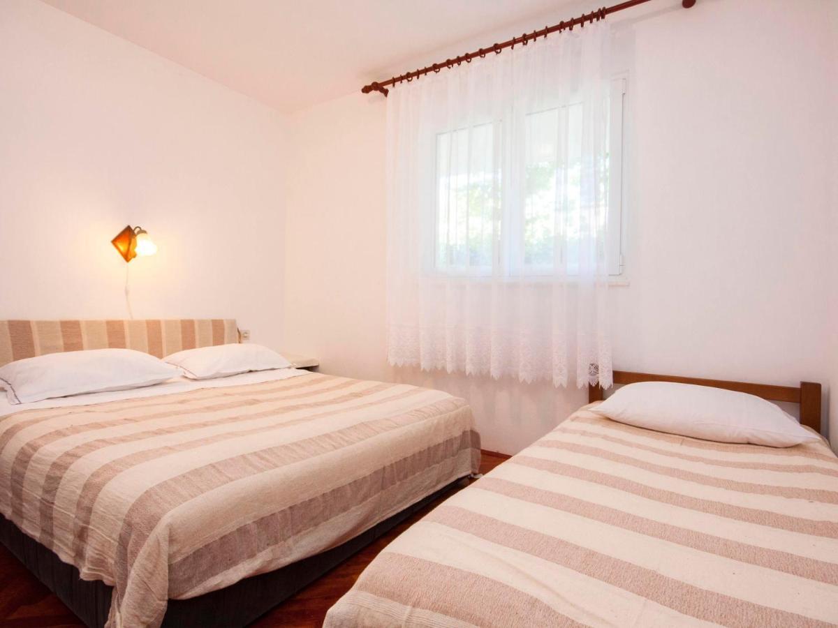 Apartments Skarpa 1601 Rogoznica  Bagian luar foto