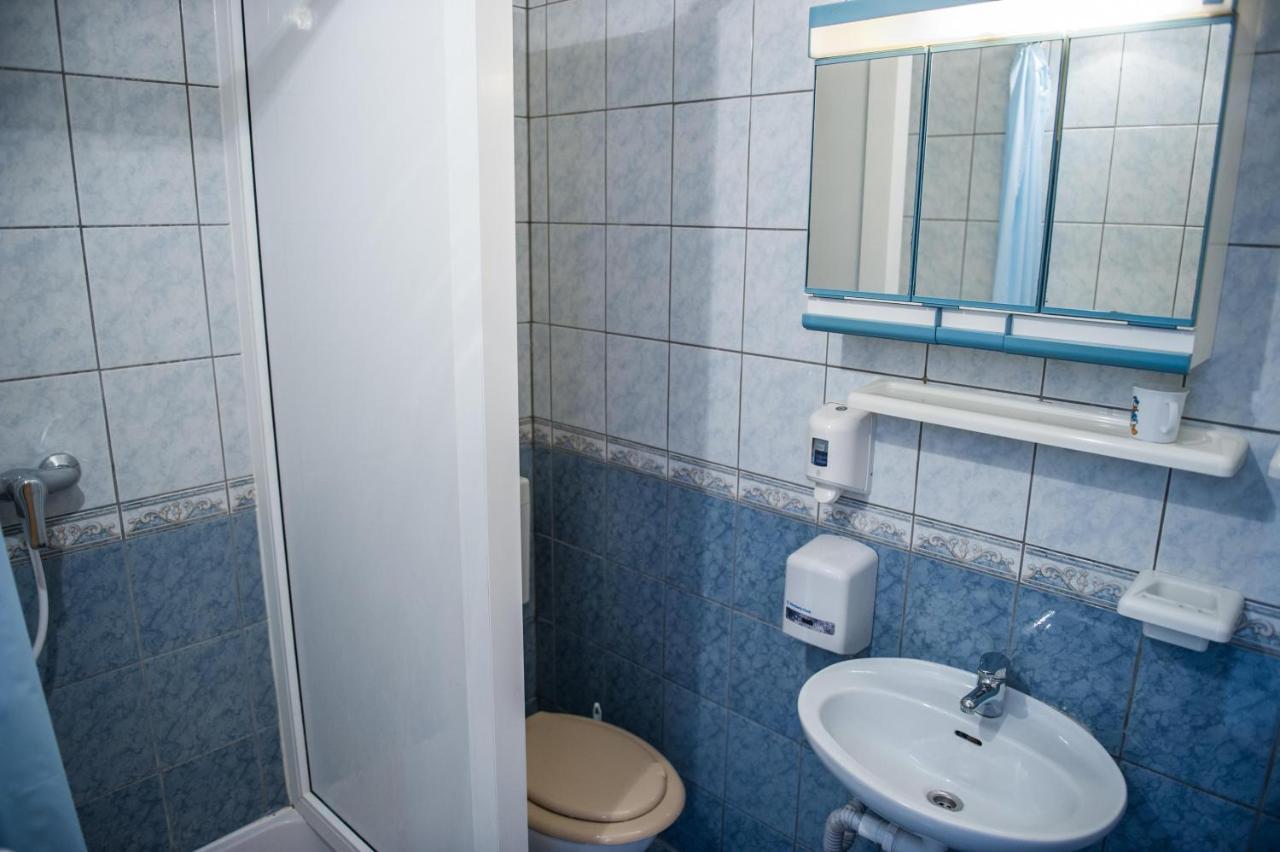 Apartments Skarpa 1601 Rogoznica  Bagian luar foto
