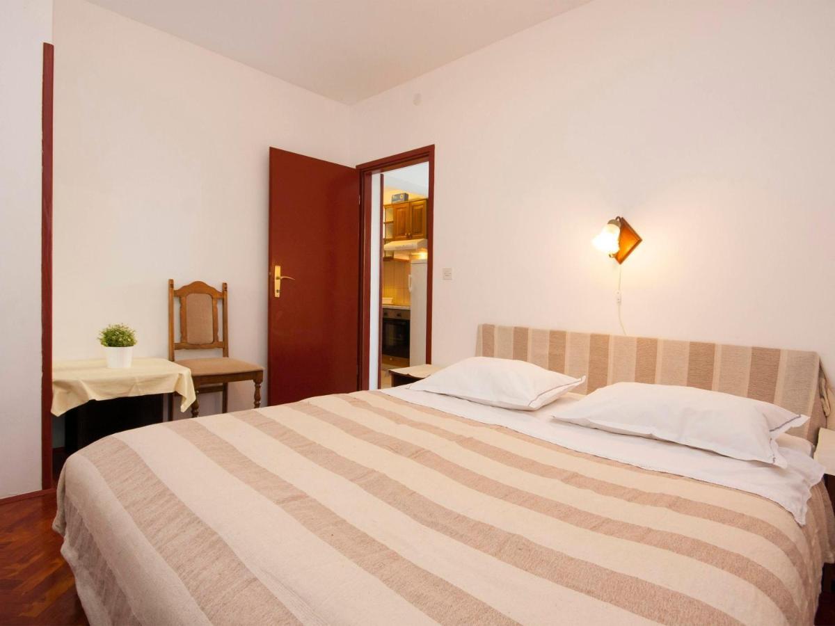 Apartments Skarpa 1601 Rogoznica  Bagian luar foto